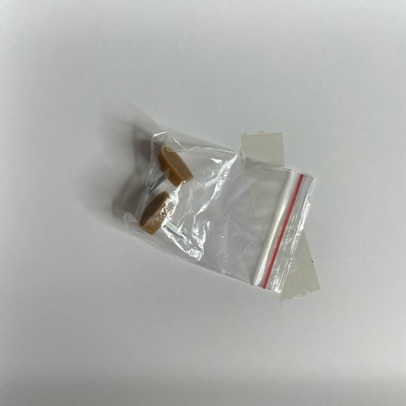 Badgley Mischka Silver Sparkle Heel with bow shoes - Picture 7 of 10